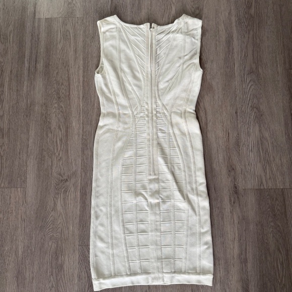 Herve Leger Bandage Dress size M (Alabaster White) - Picture 5 of 7